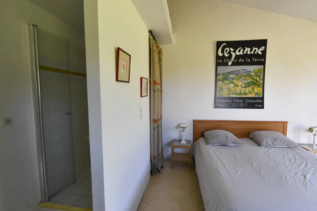 piscine-chambres-mas-du-grialou-location-maison-famille-nombreuse-domaine-vaucluse-carpentras-mont-ventoux-dentelles-provence-107