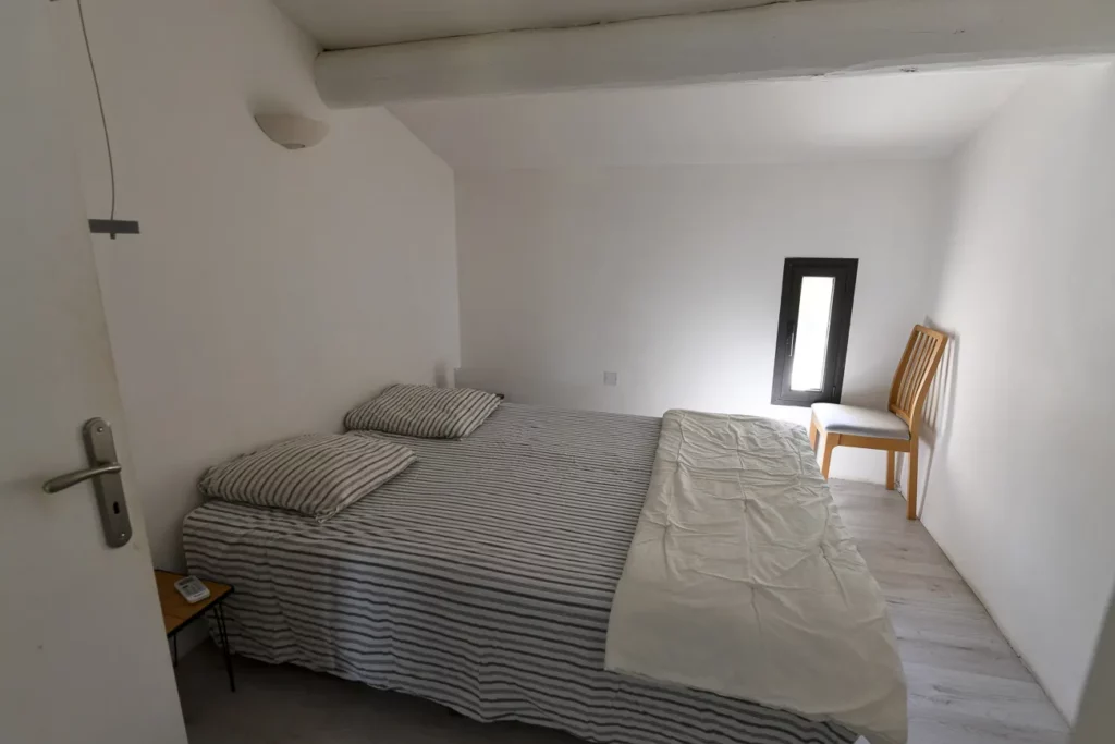 piscine-chambres-mas-du-grialou-location-maison-famille-nombreuse-domaine-vaucluse-carpentras-mont-ventoux-dentelles-provence-108