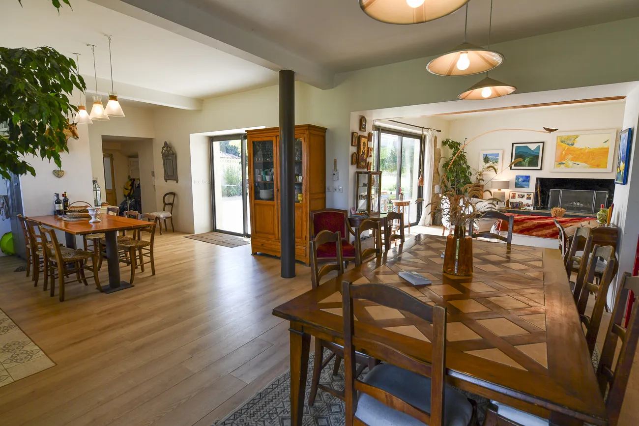 piscine-chambres-mas-du-grialou-location-maison-famille-nombreuse-domaine-vaucluse-carpentras-mont-ventoux-dentelles-provence-66